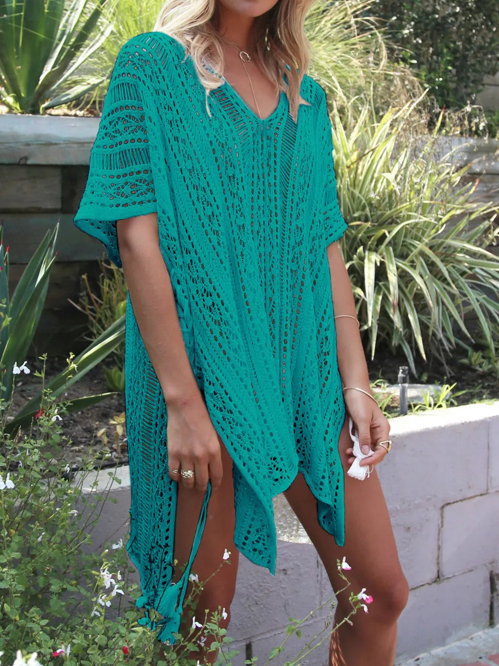  Close-up of angel wings cutout in Women's dark blue cover up